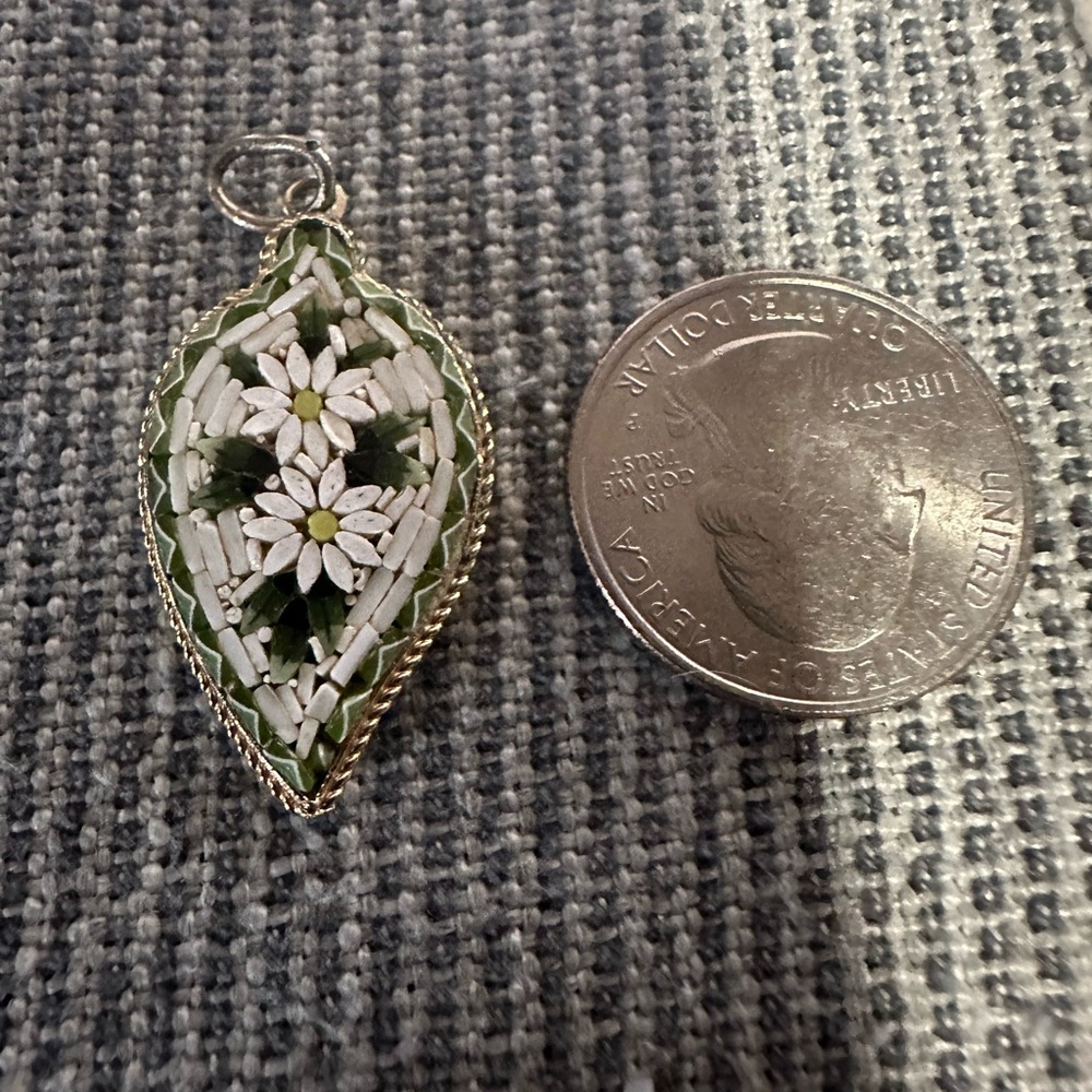 Ornate Green and Gold Necklace with Filigree Pendant
